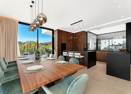 VILLA CONTEMPORÁNEA DE LUJO CON VISTAS PANORÁMICAS AL MAR EN EL MADROÑAL