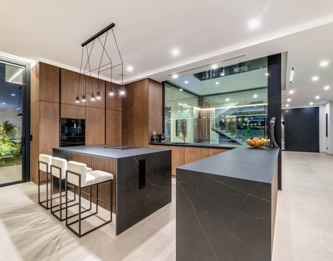 Villa for sale in El Madroñal, Benahavis