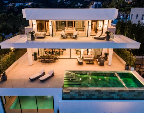 Villa for sale in El Madroñal, Benahavis