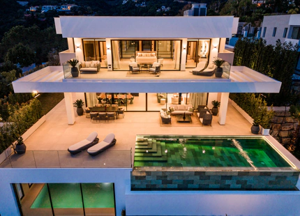 VILLA CONTEMPORÁNEA DE LUJO CON VISTAS PANORÁMICAS AL MAR EN EL MADROÑAL