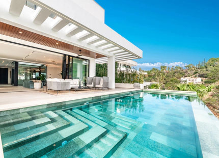 VILLA CONTEMPORÁNEA DE LUJO CON VISTAS PANORÁMICAS AL MAR EN EL MADROÑAL