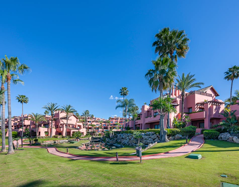 Apartamento en venta en New Golden Mile, Estepona East