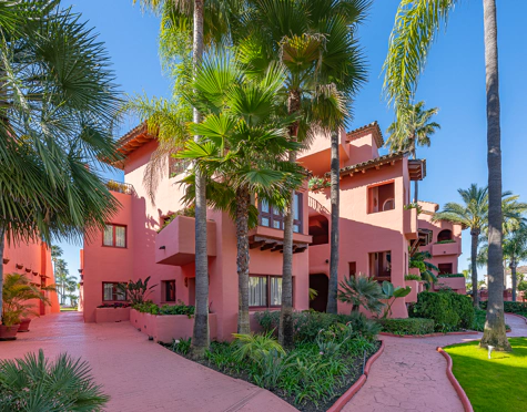Apartamento en venta en New Golden Mile, Estepona East