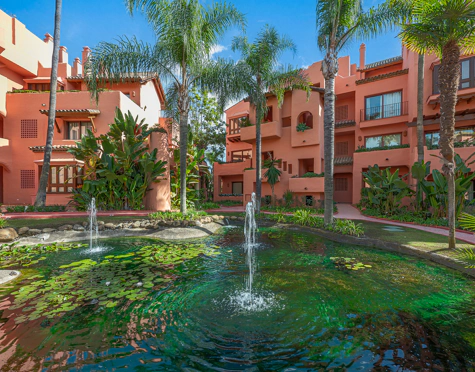 Apartamento en venta en New Golden Mile, Estepona East