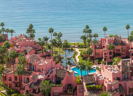 APARTAMENTO DE LUJO EN PLANTA INTERMEDIA EN LA NUEVA MILLA DE ORO DE ESTEPONA