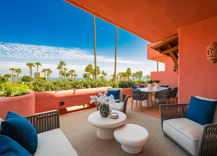 APARTAMENTO DE LUJO EN PLANTA INTERMEDIA EN LA NUEVA MILLA DE ORO DE ESTEPONA
