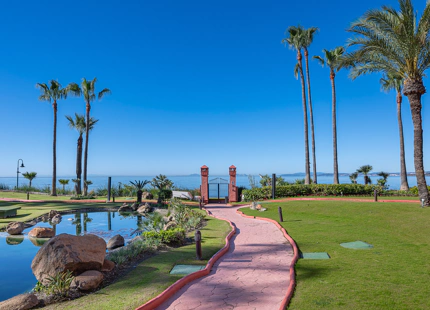 APARTAMENTO DE LUJO EN PLANTA INTERMEDIA EN LA NUEVA MILLA DE ORO DE ESTEPONA