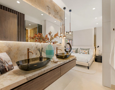 Apartment for sale in New Golden Mile, Estepona East