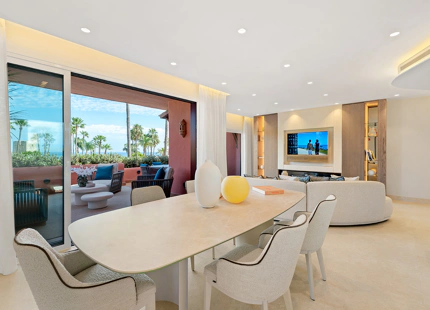 APARTAMENTO DE LUJO EN PLANTA INTERMEDIA EN LA NUEVA MILLA DE ORO DE ESTEPONA