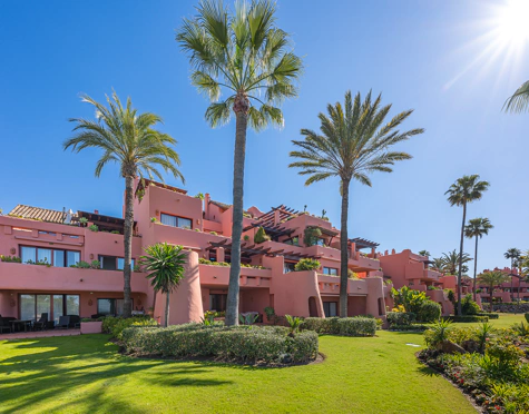 Apartamento en venta en New Golden Mile, Estepona East