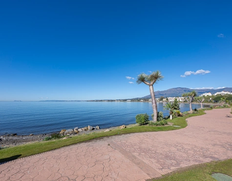 Apartamento en venta en New Golden Mile, Estepona East