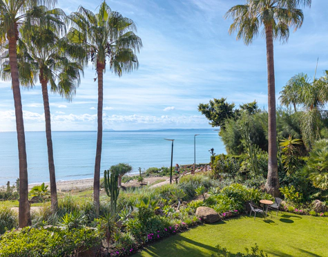 Ground Floor Apartment for sale in New Golden Mile, Estepona East