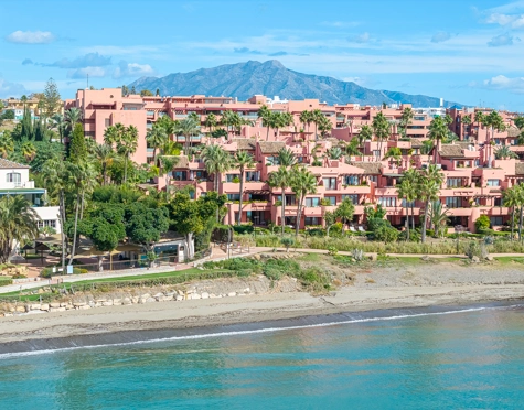 Ground Floor Apartment for sale in New Golden Mile, Estepona East
