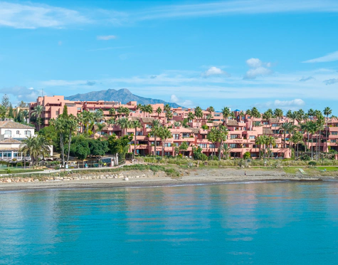 Ground Floor Apartment for sale in New Golden Mile, Estepona East