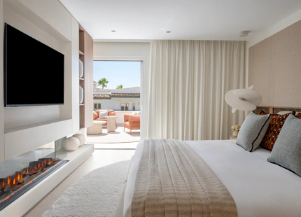 ÁTICO DE LUJO CON TERRAZA PRIVADA EN LA AZOTEA EN LA NUEVA MILLA DE ORO DE ESTEPONA
