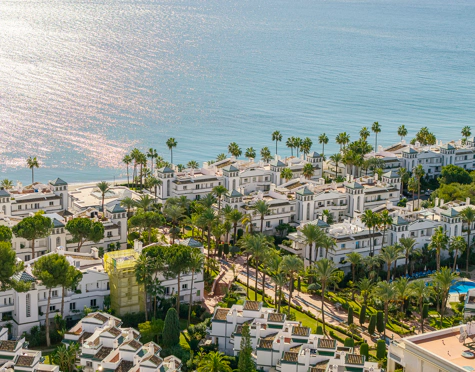 Penthouse for sale in New Golden Mile, Estepona East