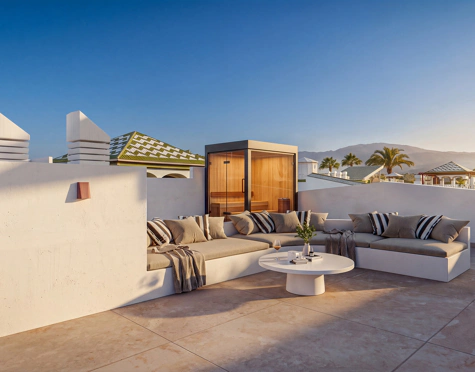 Penthouse for sale in New Golden Mile, Estepona East
