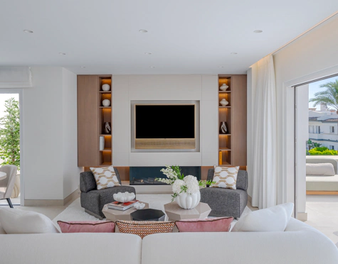 Penthouse for sale in New Golden Mile, Estepona East