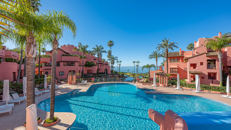 Ground Floor Apartment for sale in Estepona