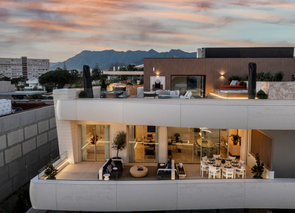 APARTAMENTO DE LUJO DE 3 DORMITORIOS CON PISCINA PRIVADA EN MARBELLA