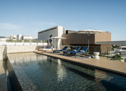 APARTAMENTO DE LUJO DE 3 DORMITORIOS CON PISCINA PRIVADA EN MARBELLA