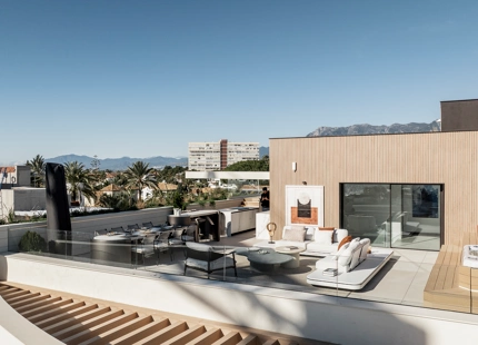 APARTAMENTO DE LUJO DE 3 DORMITORIOS CON PISCINA PRIVADA EN MARBELLA