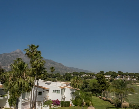 Apartment for sale in Aloha, Nueva Andalucia