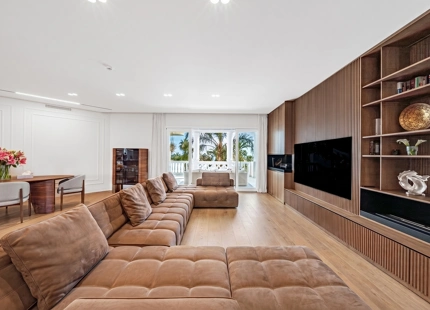 LUXURY FRONTLINE BEACH APARTMENT IN ESTEPONA