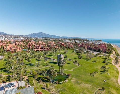 Duplex Penthouse for sale in Estepona East