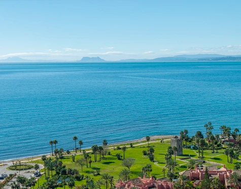 Duplex Penthouse for sale in Estepona East