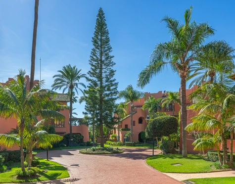 Duplex Penthouse for sale in Estepona East