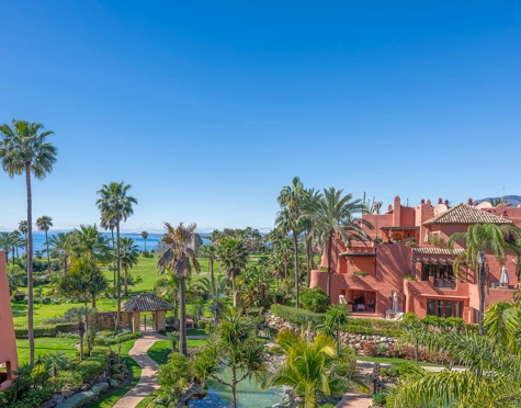 Duplex Penthouse for sale in Estepona East