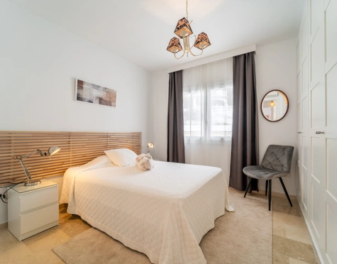 Villa for sale in Cerros del Aguila, Mijas Costa