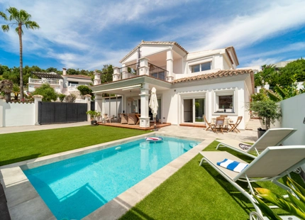 SOUTH-FACING FAMILY VILLA WITH PRIVATE POOL IN MIJAS COSTA