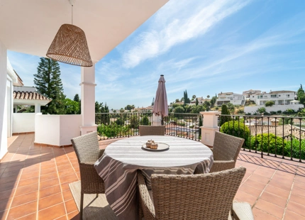 SOUTH-FACING FAMILY VILLA WITH PRIVATE POOL IN MIJAS COSTA