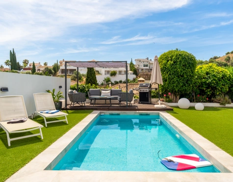 SOUTH-FACING FAMILY VILLA WITH PRIVATE POOL IN MIJAS COSTA