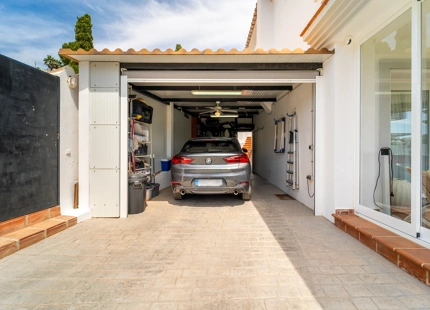 SOUTH-FACING FAMILY VILLA WITH PRIVATE POOL IN MIJAS COSTA