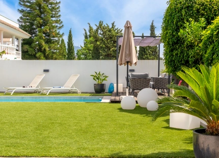 SOUTH-FACING FAMILY VILLA WITH PRIVATE POOL IN MIJAS COSTA