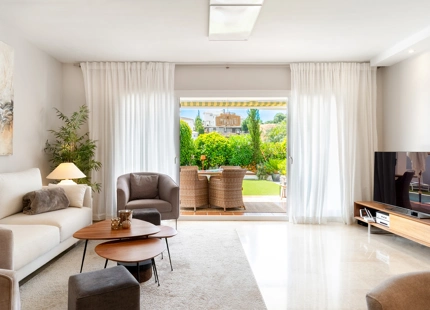 SOUTH-FACING FAMILY VILLA WITH PRIVATE POOL IN MIJAS COSTA