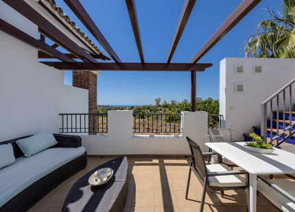 LUXURY PENTHOUSE WITH SEA AND GOLF VIEWS IN BENAHAVÍS