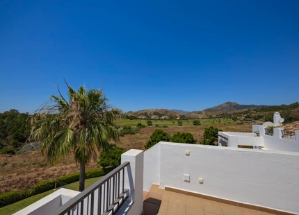 LUXURY PENTHOUSE WITH SEA AND GOLF VIEWS IN BENAHAVÍS