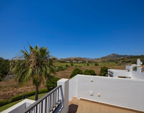 Ático en venta en Los Arqueros, Benahavis