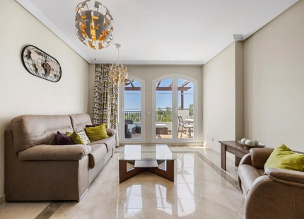 LUXURY PENTHOUSE WITH SEA AND GOLF VIEWS IN BENAHAVÍS