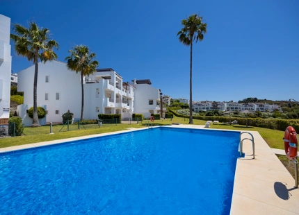 LUXURY PENTHOUSE WITH SEA AND GOLF VIEWS IN BENAHAVÍS