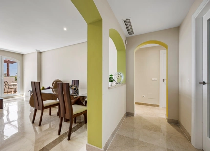LUXURY PENTHOUSE WITH SEA AND GOLF VIEWS IN BENAHAVÍS