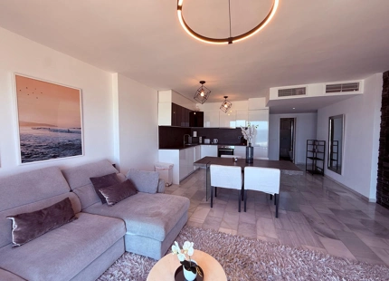 Modern 2-bedroom apartment in Puerto Banús, Marbella, ideal for holiday stays next to the port.