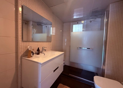 Modern 2-bedroom apartment in Puerto Banús, Marbella, ideal for holiday stays next to the port.