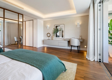 ELEGANT APARTMENT IN MARBELLA'S PRESTIGIOUS GOLDEN MILE