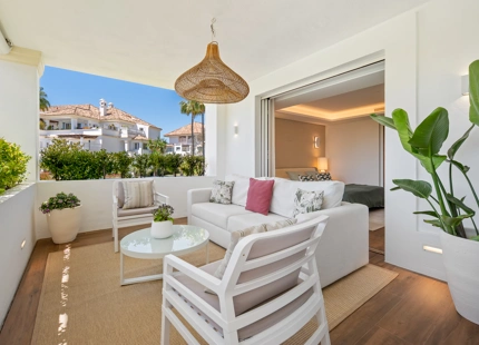 ELEGANT APARTMENT IN MARBELLA'S PRESTIGIOUS GOLDEN MILE