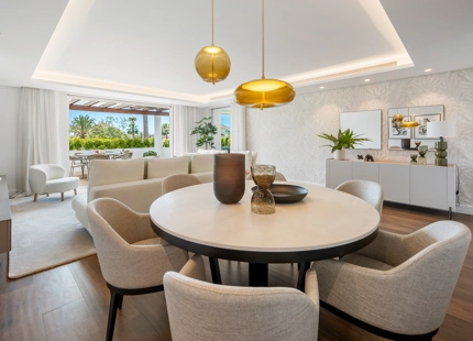 ELEGANT APARTMENT IN MARBELLA'S PRESTIGIOUS GOLDEN MILE